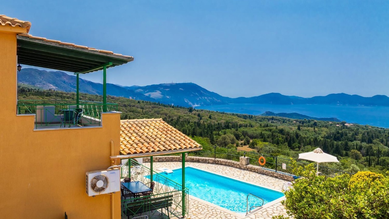 Photo of Outdoor in Mesovounia
