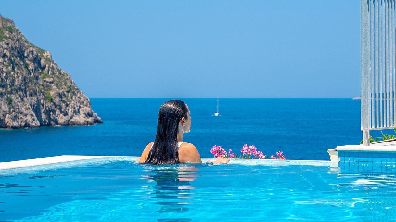 Photo of Others in Frourion