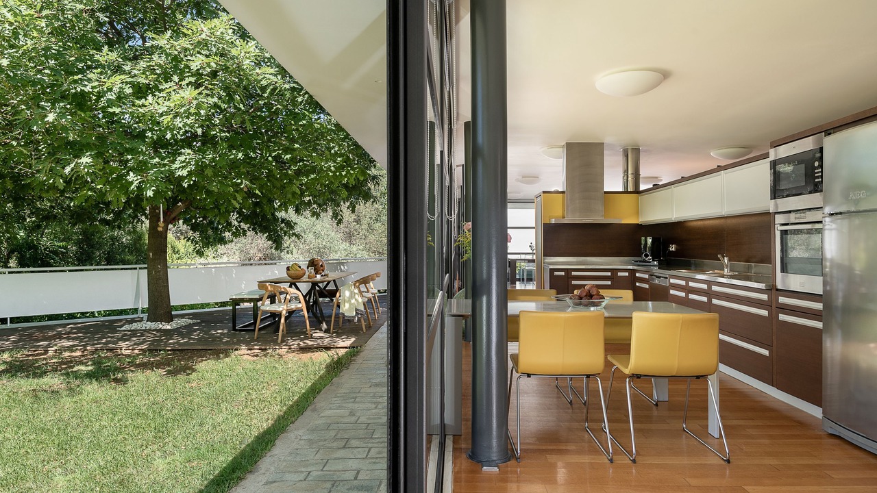 Photo of Outdoor in Perivolia