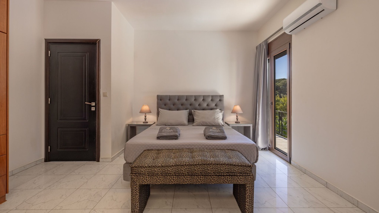 Photo of Bedroom in Ialyssos