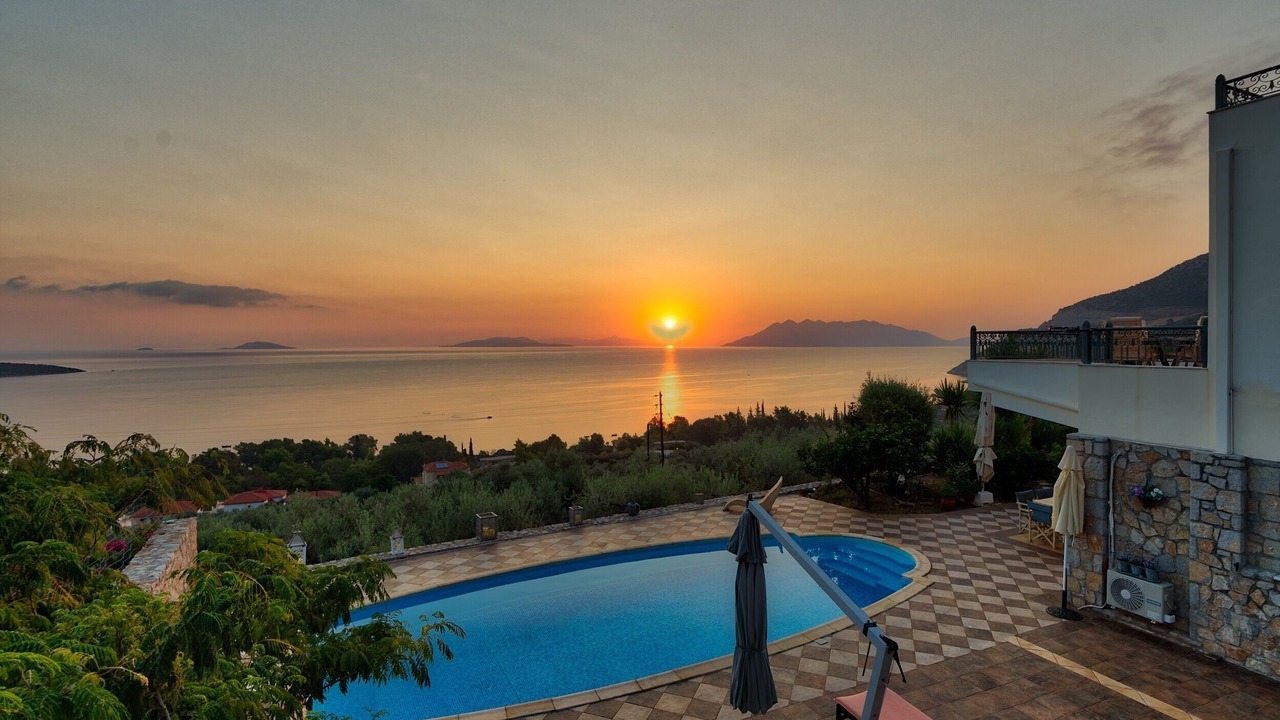 Photo of Outdoor in Melissopetra