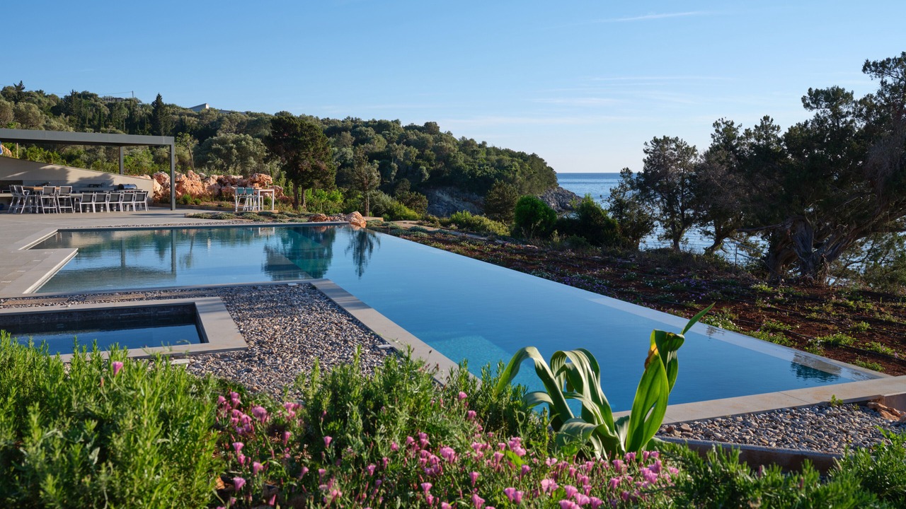 Photo of Outdoor in Evgiros