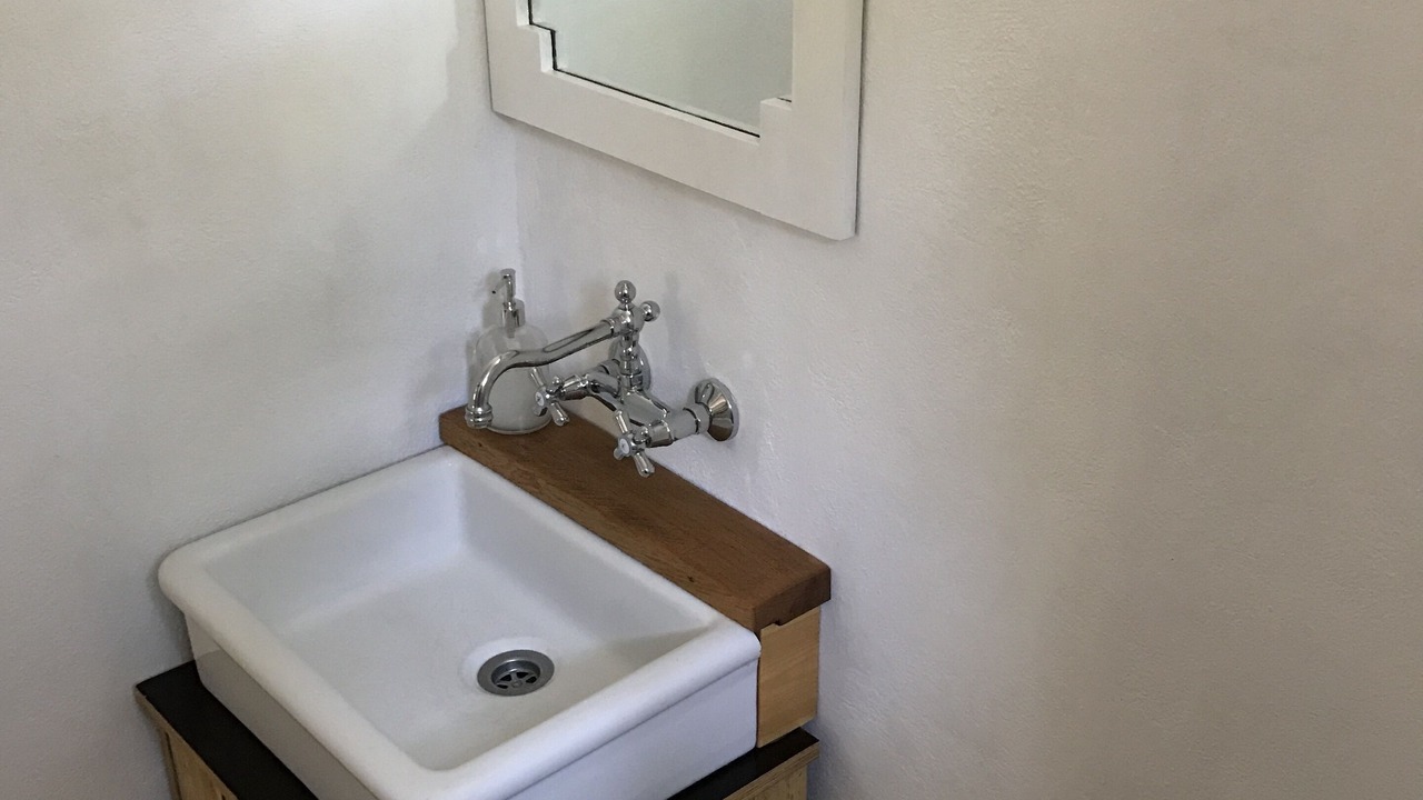 Photo of Bathroom in Mires