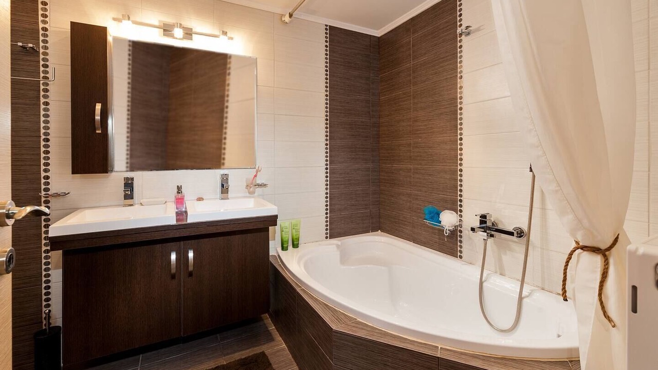 Photo of Bathroom in Megala Chorafia