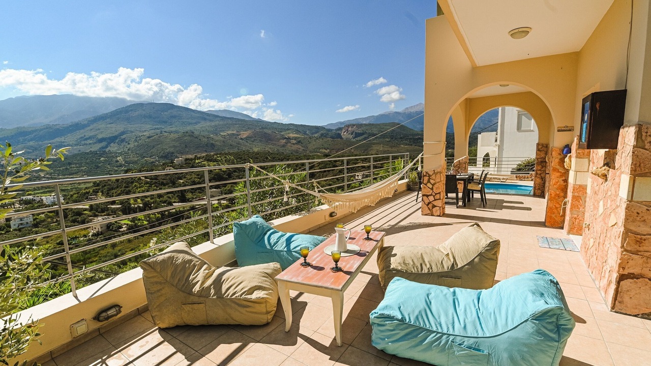 Photo of Outdoor in Exopoli