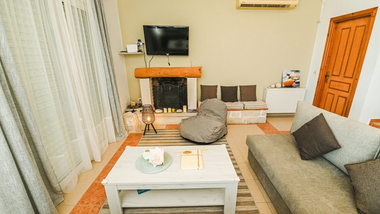 Photo of Livingroom in Exopoli