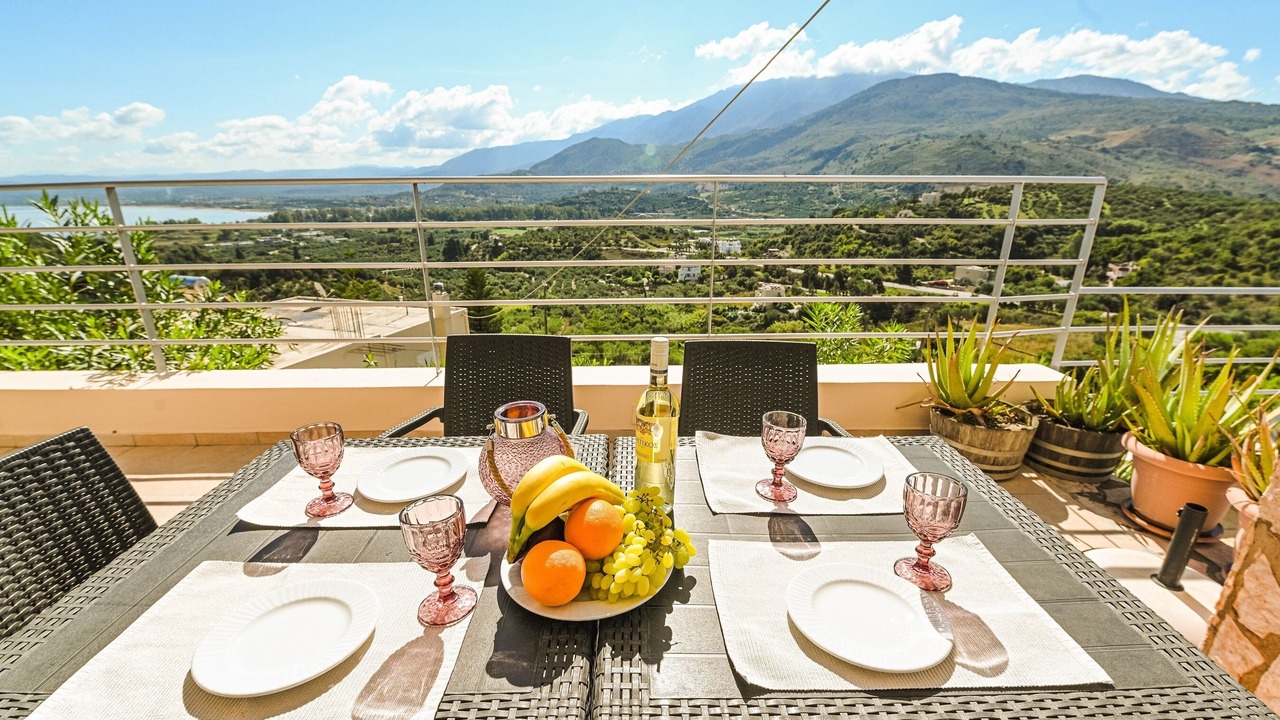 Photo of Outdoor in Exopoli
