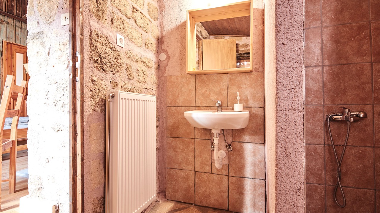 Photo of Bathroom in Kato Diminio