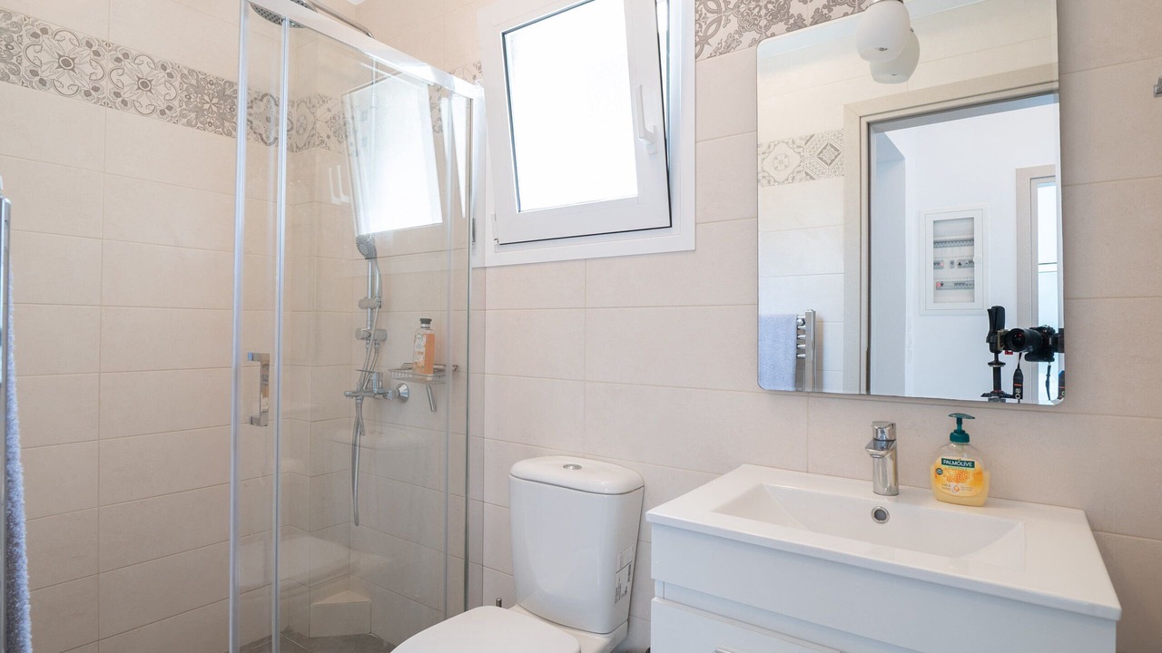 Photo of Bathroom in Leivathos