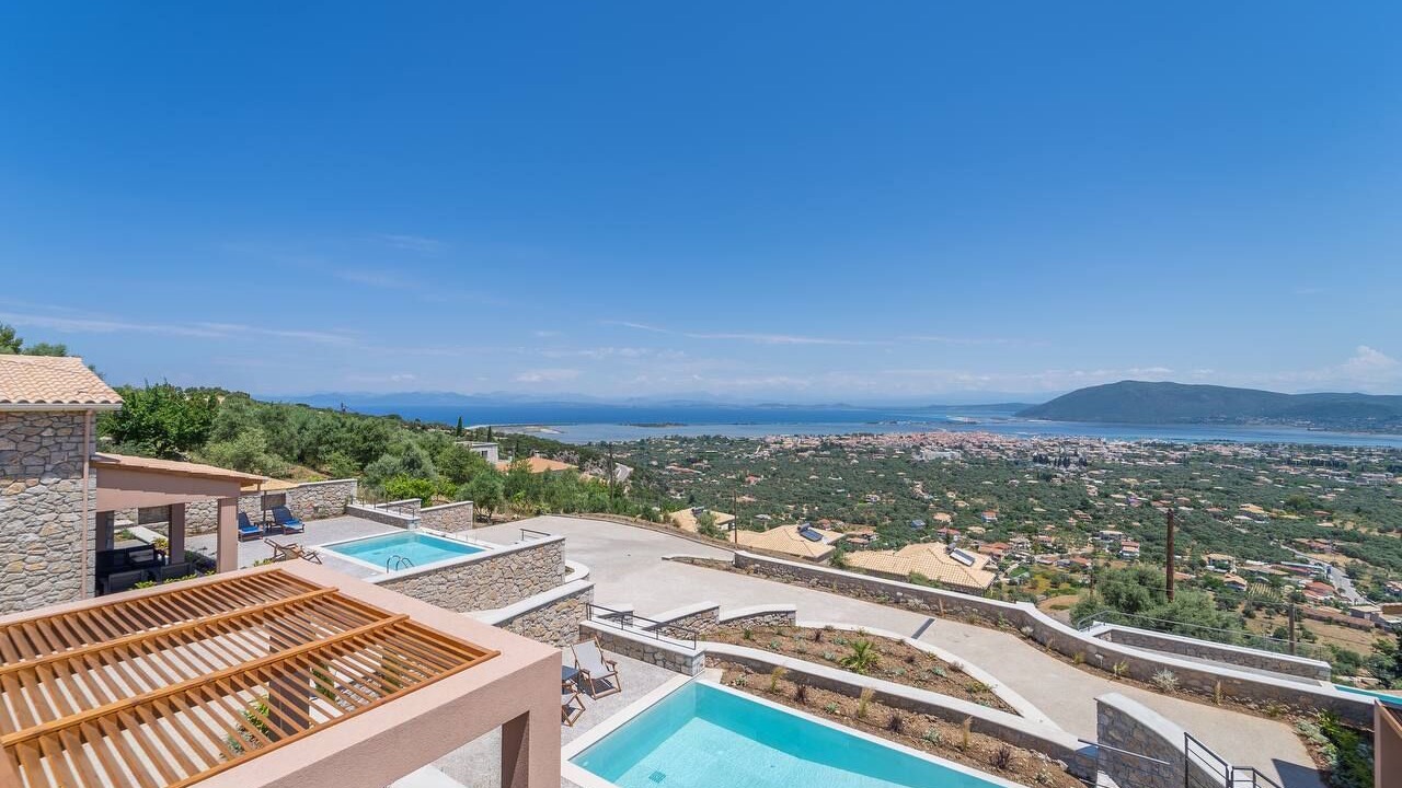 Photo of Outdoor in Apolpaina