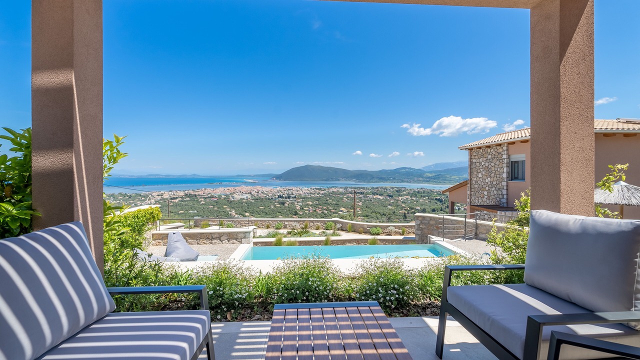 Photo of Outdoor in Apolpaina