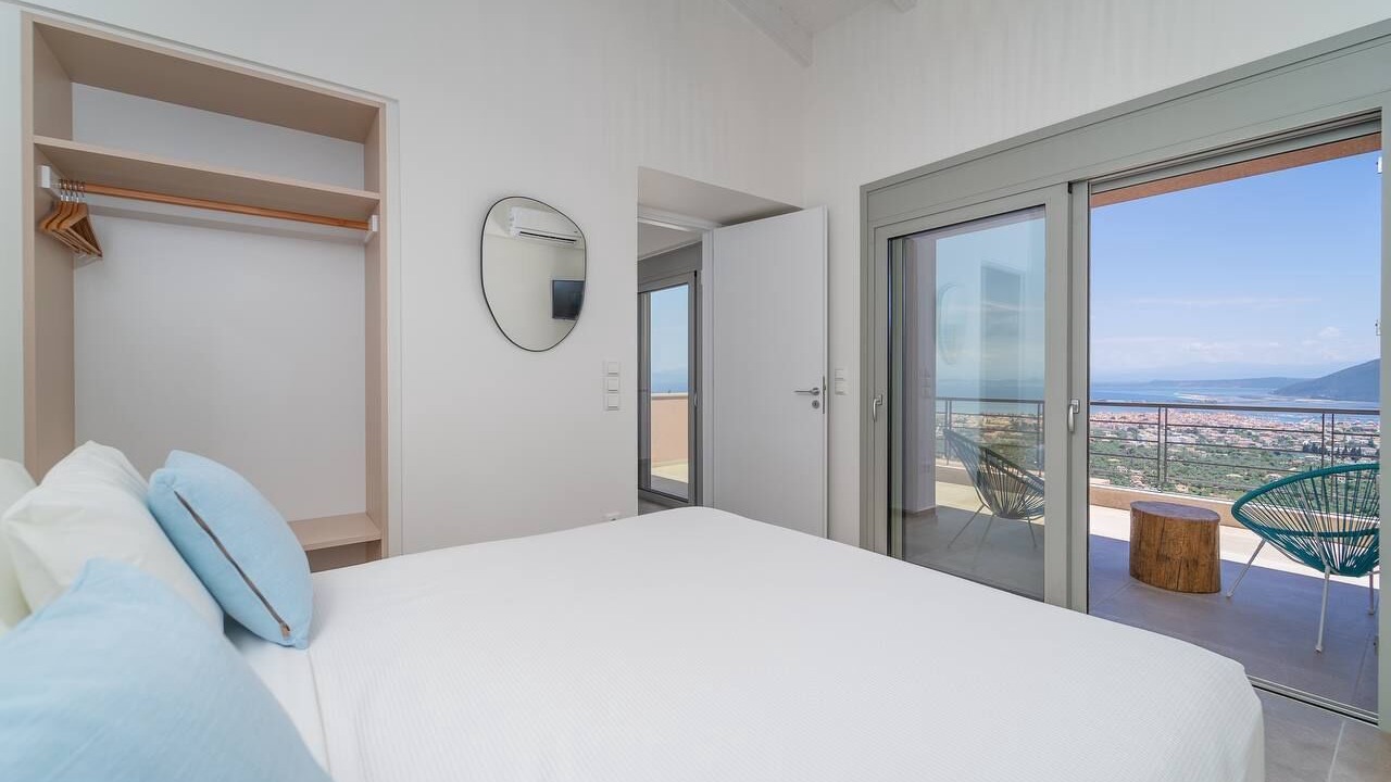 Photo of Bedroom in Apolpaina