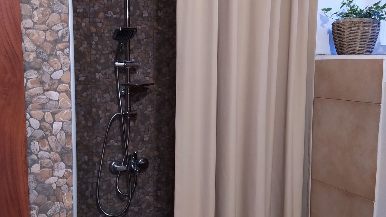 Photo of Bathroom in Faistos