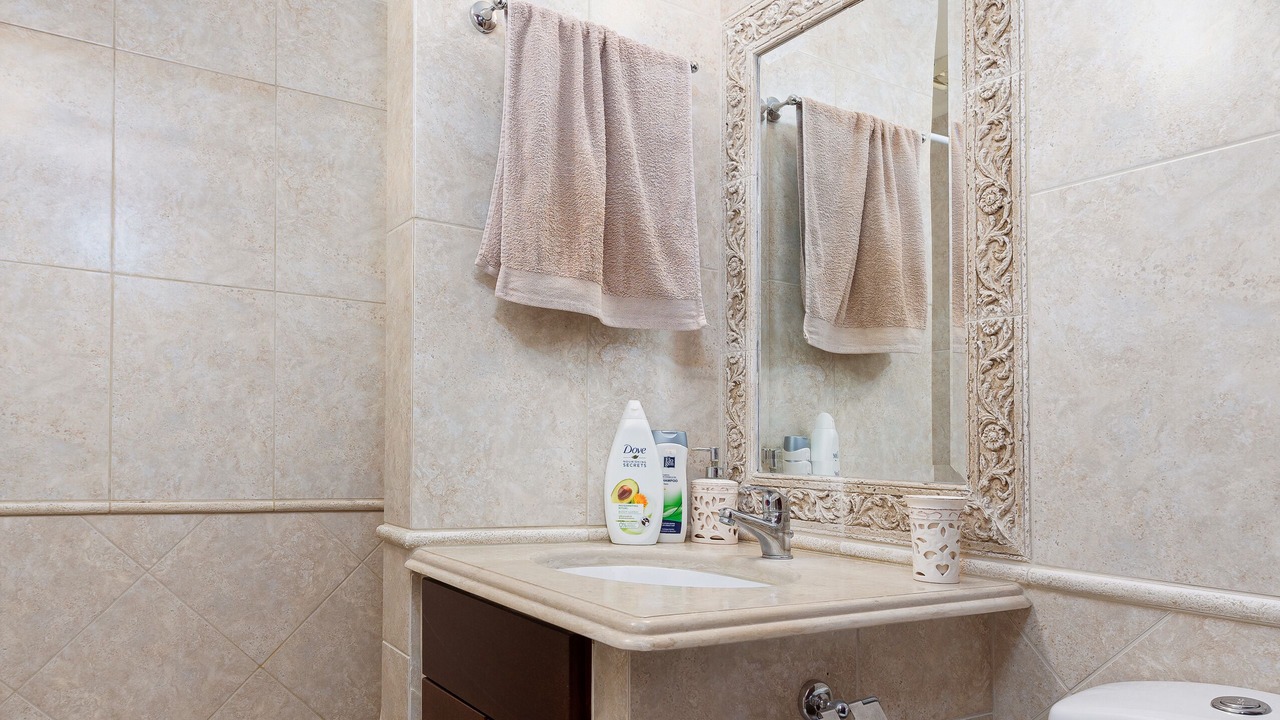 Photo of Bathroom in Faistos