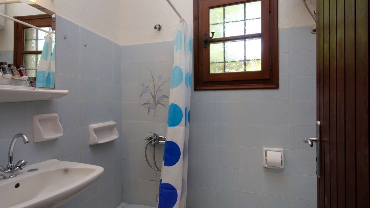 Photo of Bathroom in Lefokastron