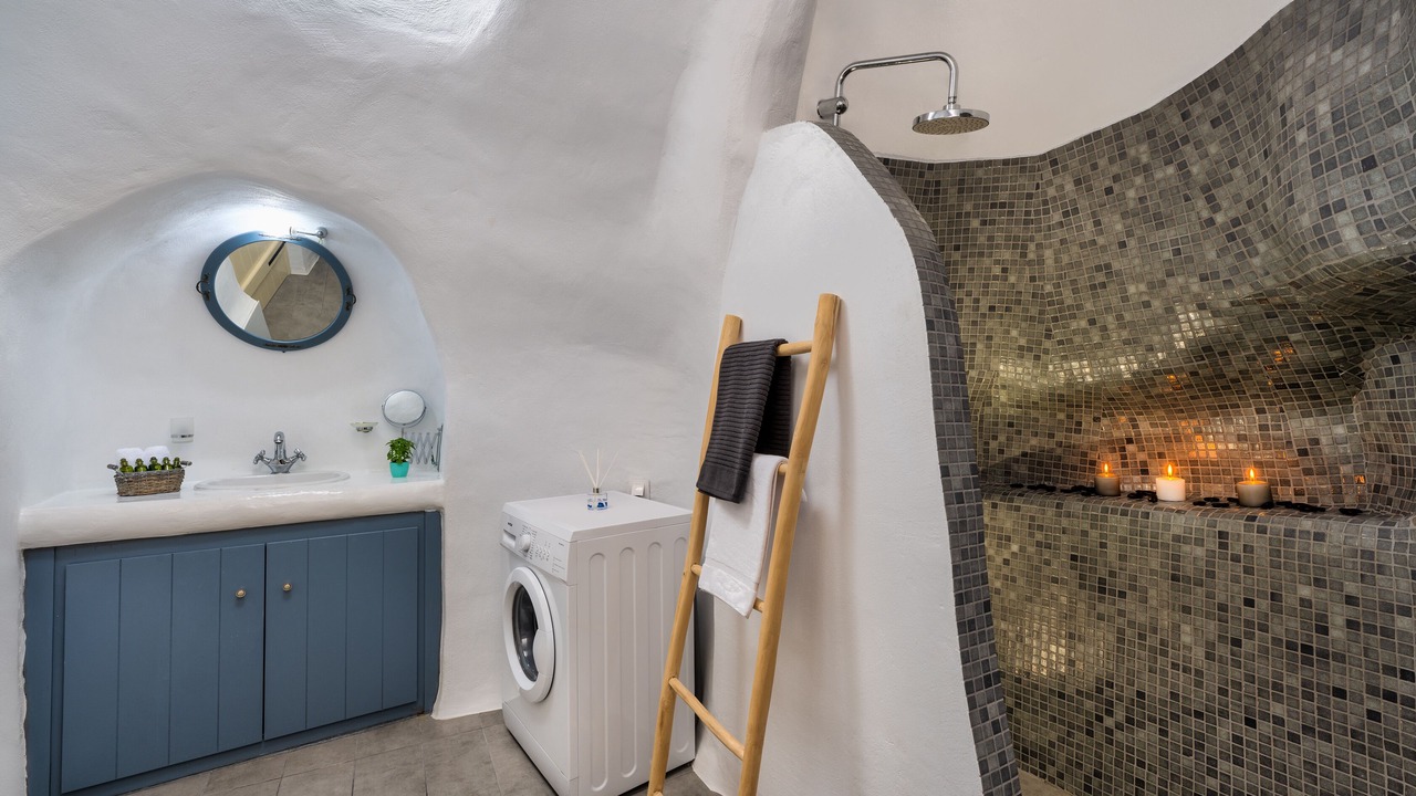 Photo of Bathroom in Messaria