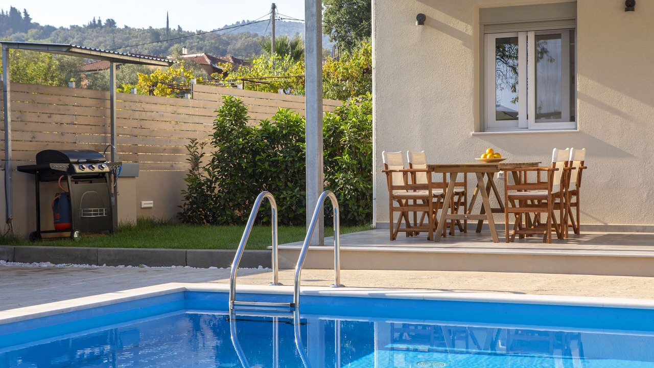 Photo of Outdoor in Apolpaina