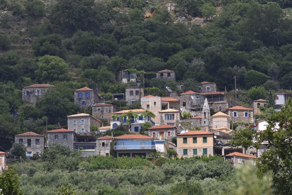 Photo of Others in West Mani