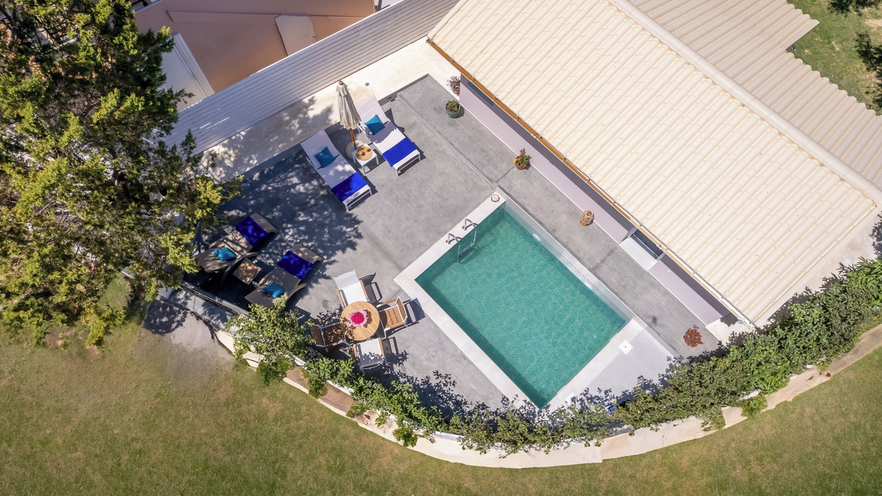 Photo of Outdoor in Neromilos