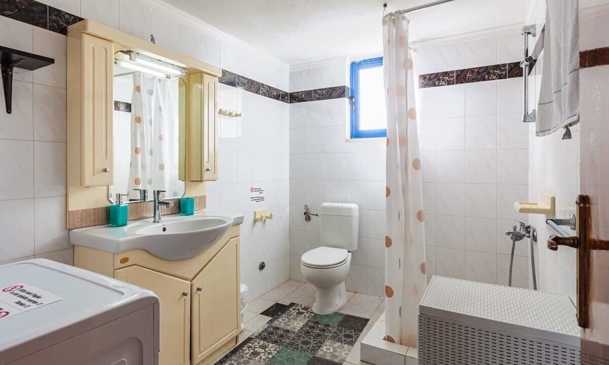 Photo of Bathroom in Koroni