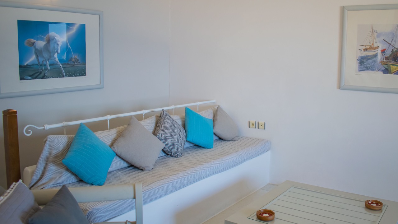 Photo of Livingroom in Nea Cryssi Akti