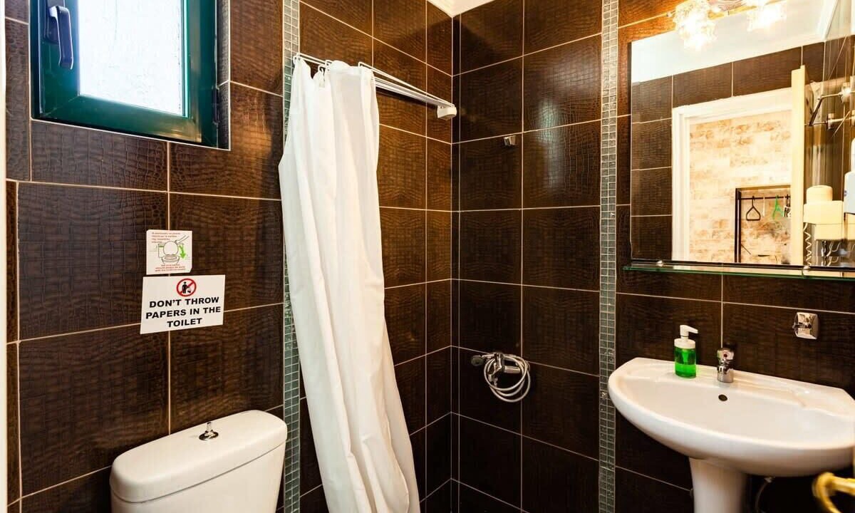Photo of Bathroom in Paralio Astros