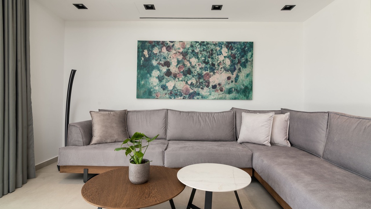 Photo of Livingroom in Neromilos
