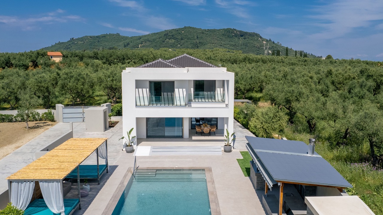 Photo of Outdoor in Neromilos