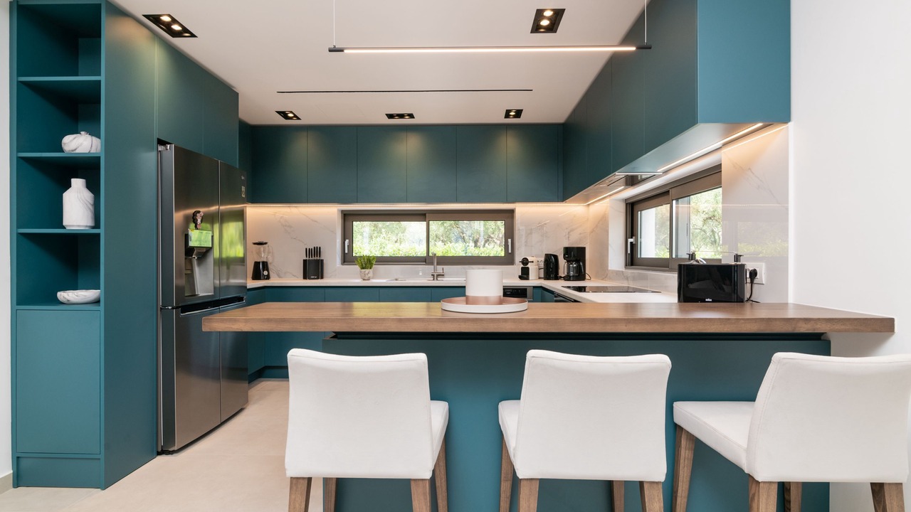 Photo of Kitchen in Neromilos