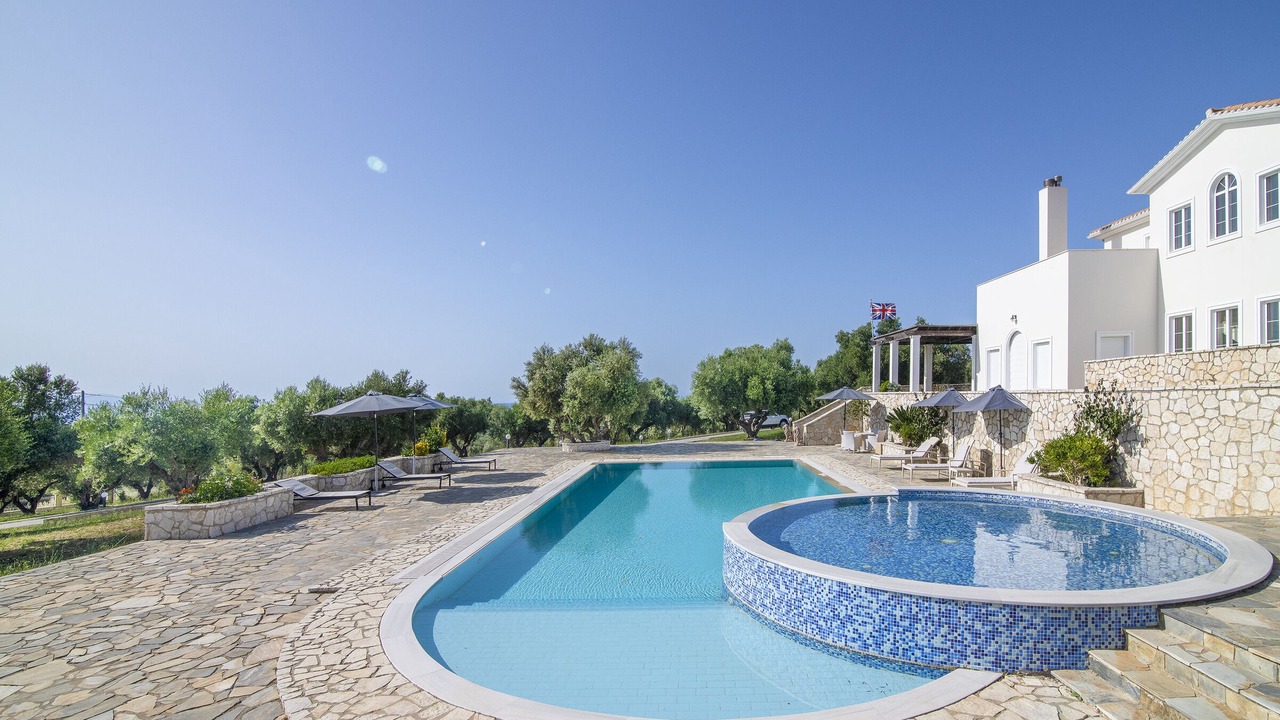 Photo of Outdoor in Killini