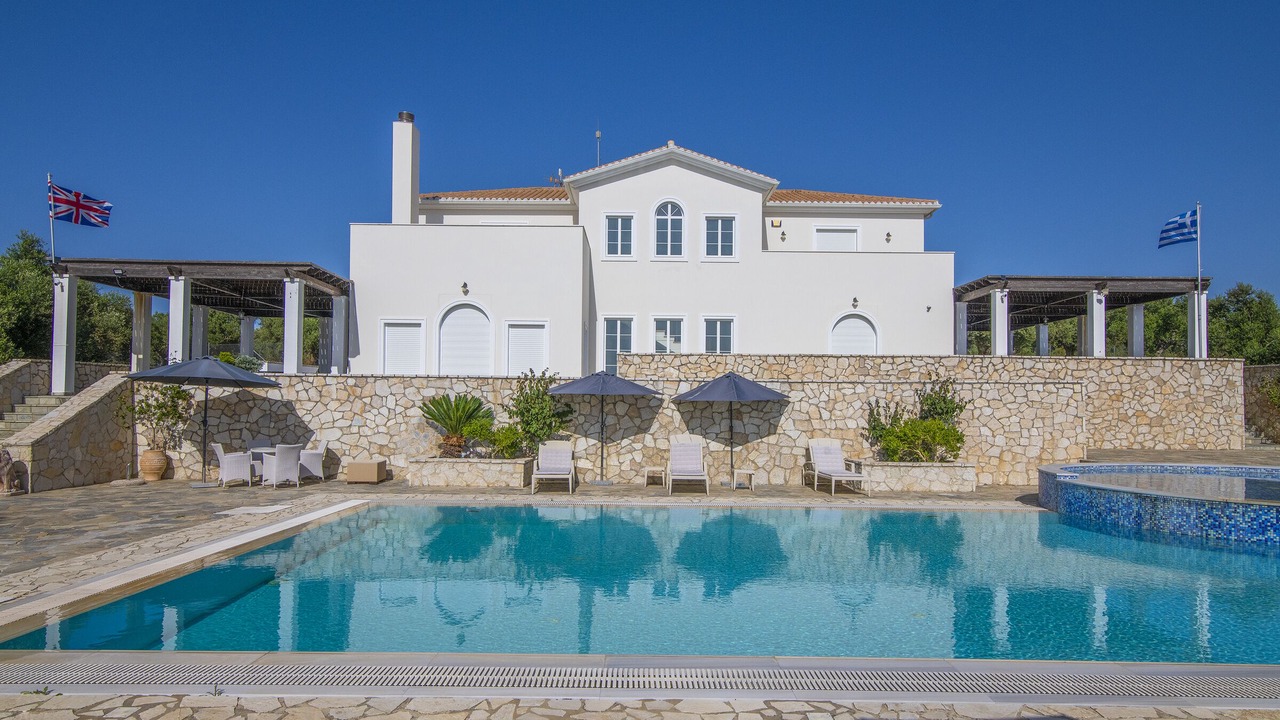 Photo of Outdoor in Killini