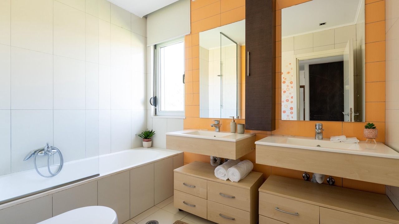 Photo of Bathroom in Ialyssos