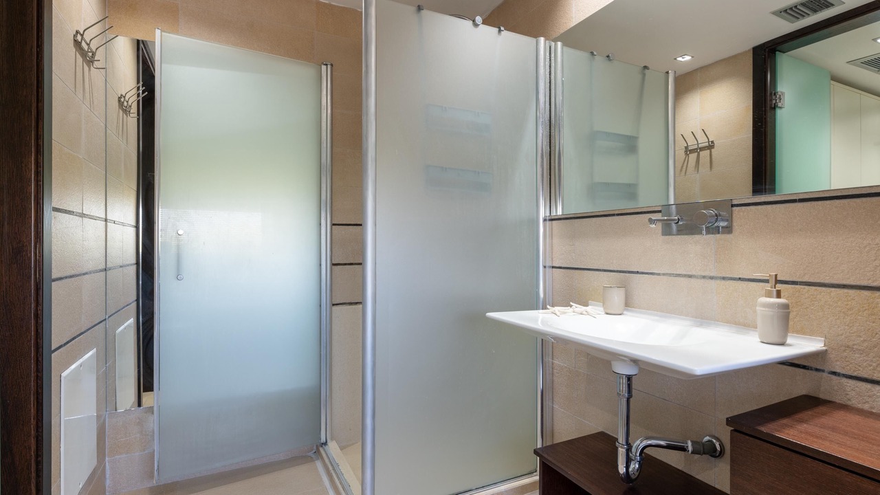 Photo of Bathroom in Ialyssos