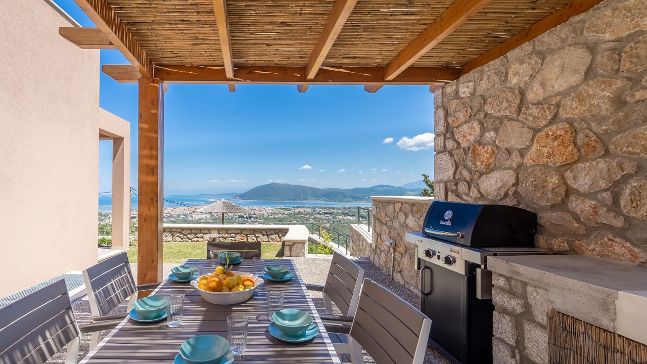 Photo of Outdoor in Apolpaina