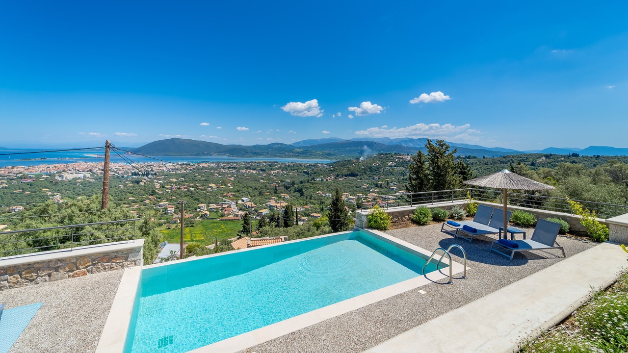 Photo of Outdoor in Apolpaina