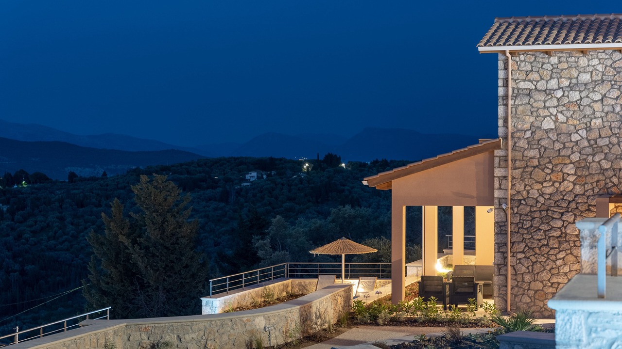 Photo of Outdoor in Apolpaina