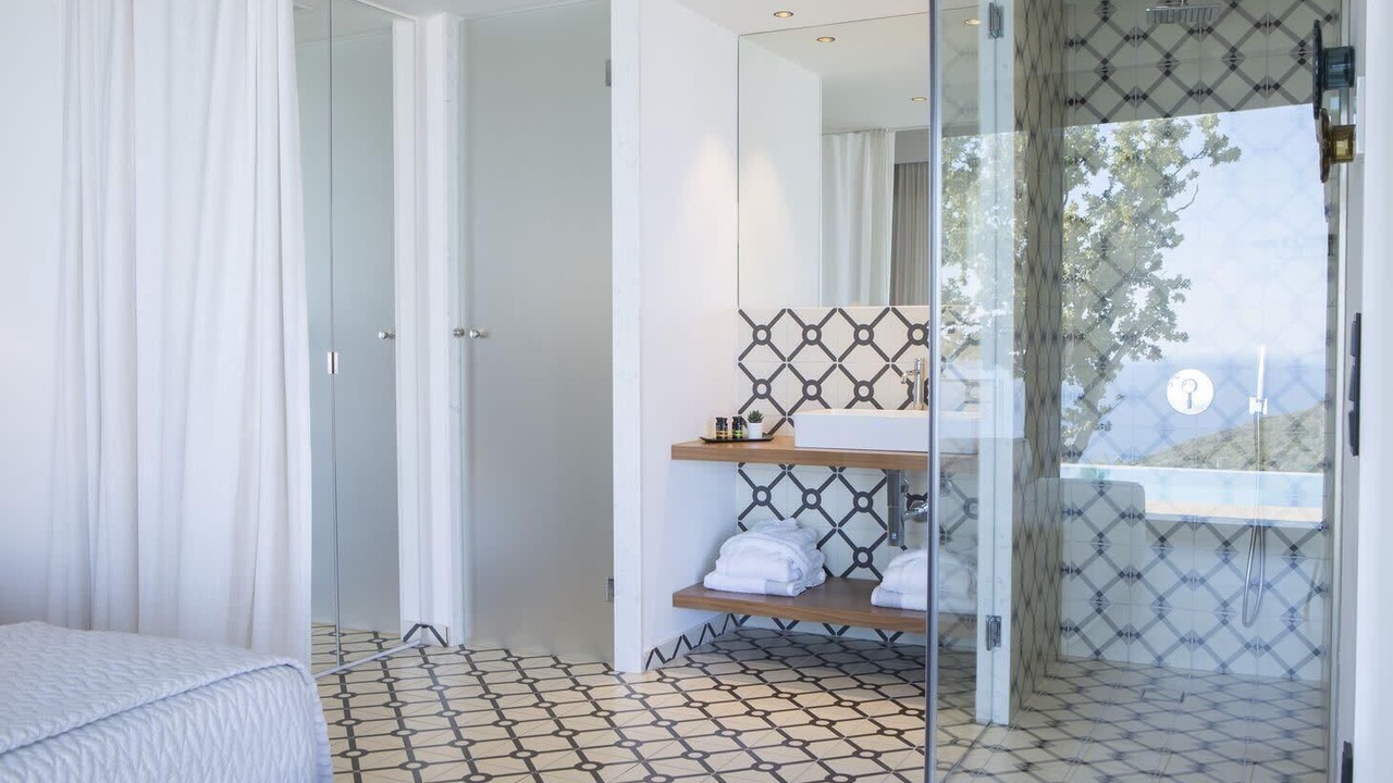 Photo of Bedroom in Evgiros