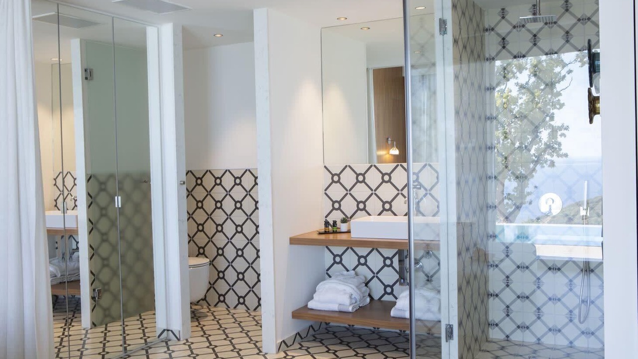 Photo of Bathroom in Evgiros