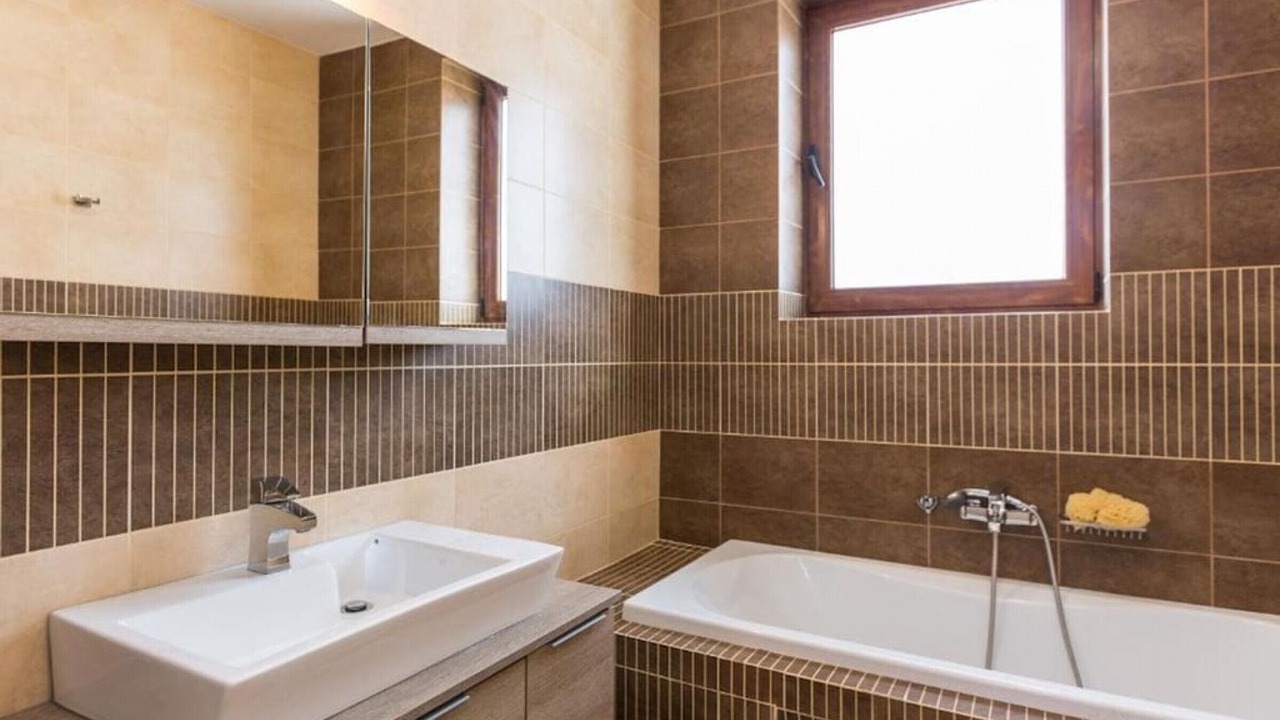 Photo of Bathroom in Kalyves