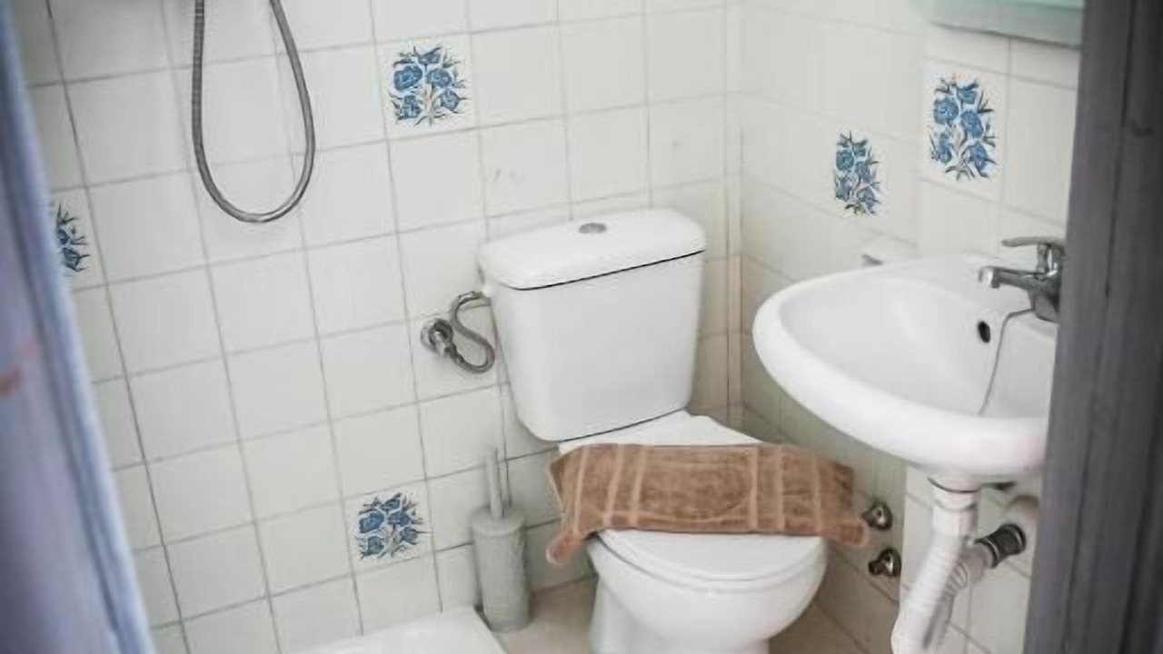 Photo of Bathroom in Petaloudes