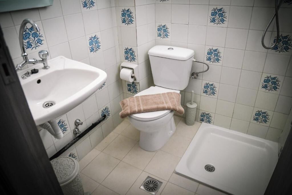 Photo of Bathroom in Petaloudes
