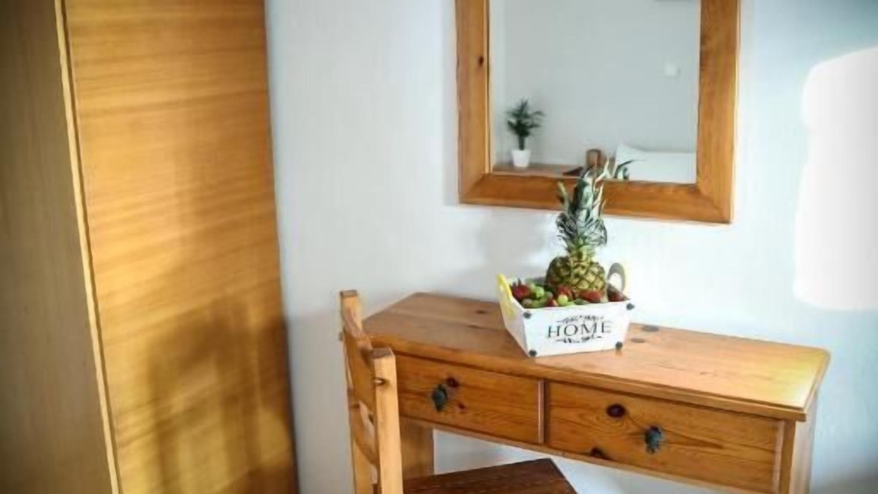 Photo of Bedroom in Petaloudes