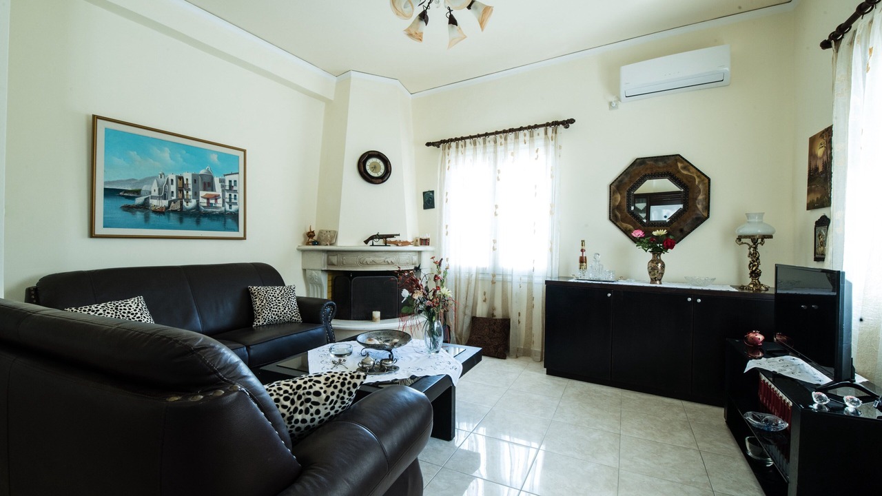 Photo of Livingroom in Faistos