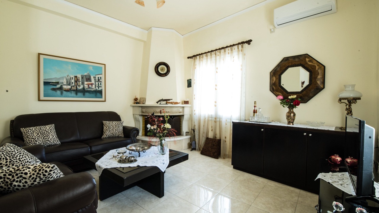 Photo of Livingroom in Faistos