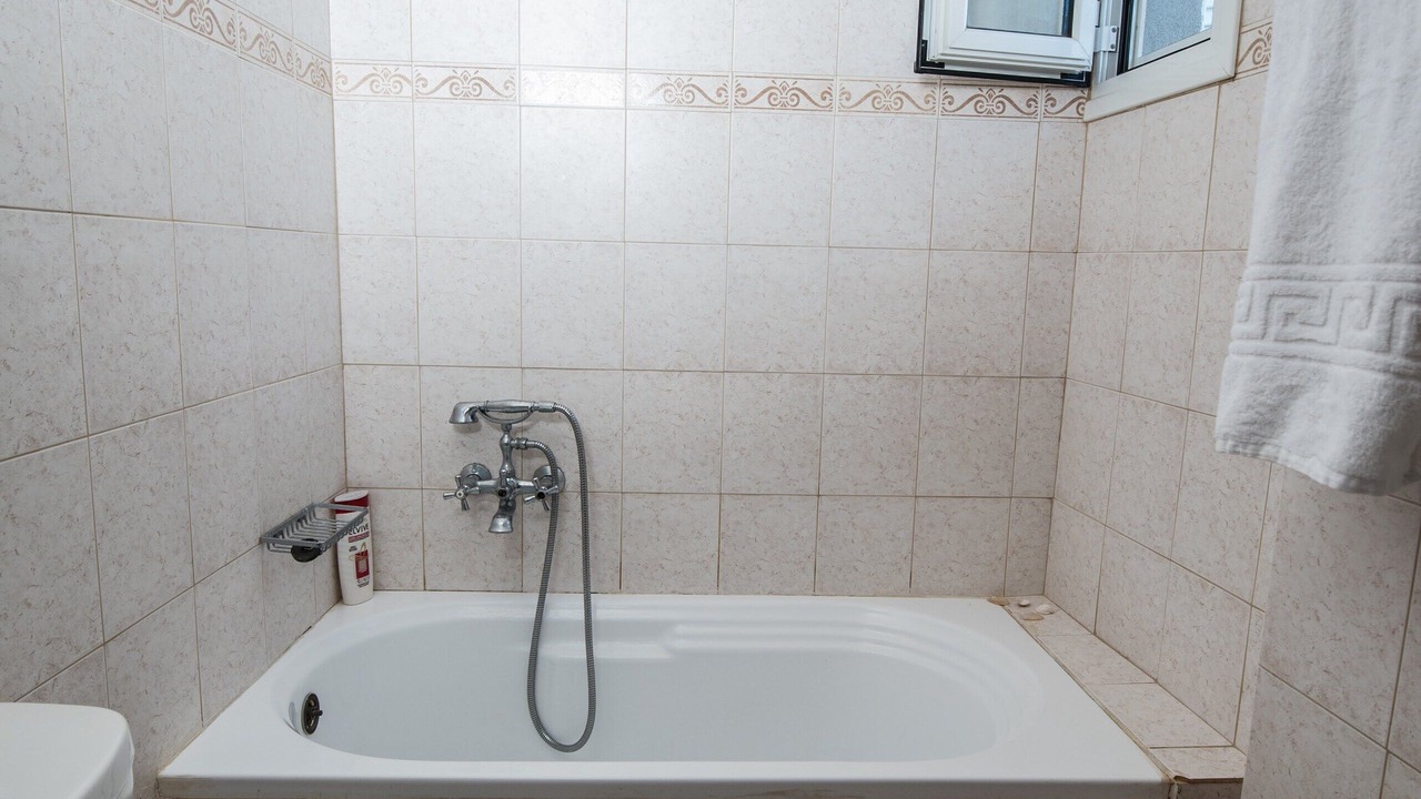 Photo of Bathroom in Faistos