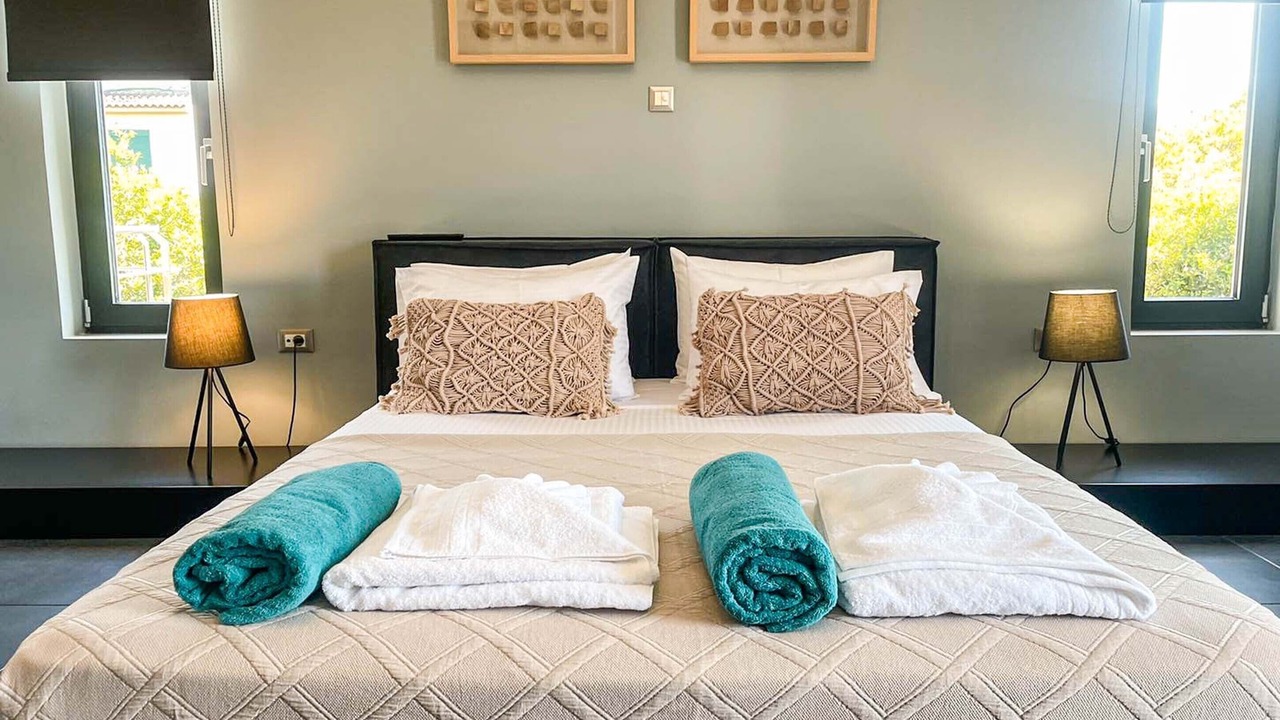 Photo of Bedroom in Alikianos