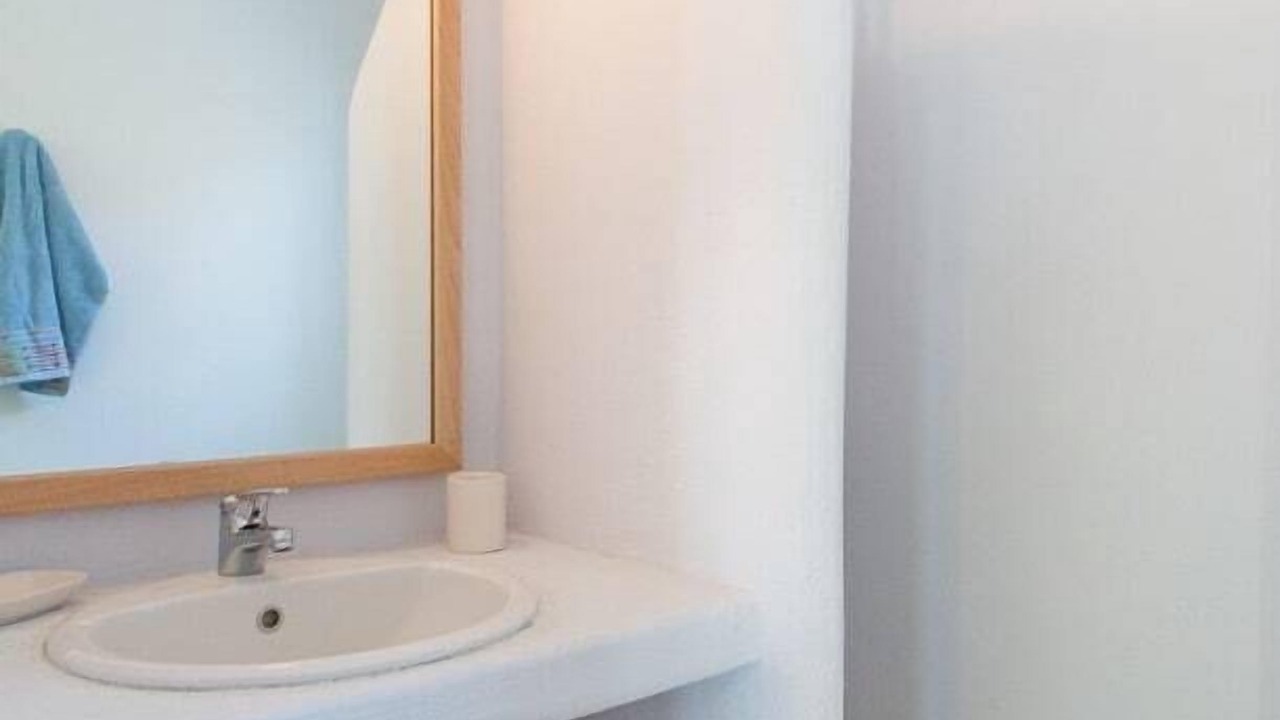 Photo of Bathroom in Ramos
