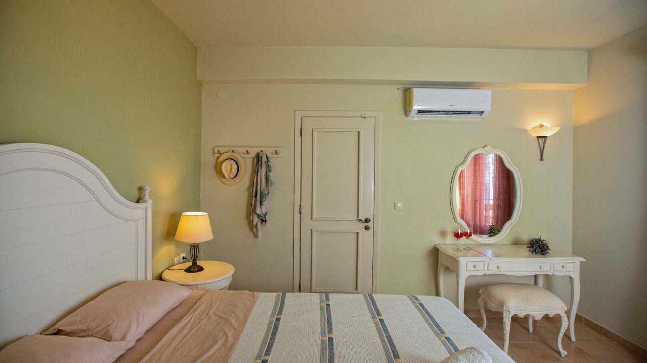 Photo of Bedroom in Mousata