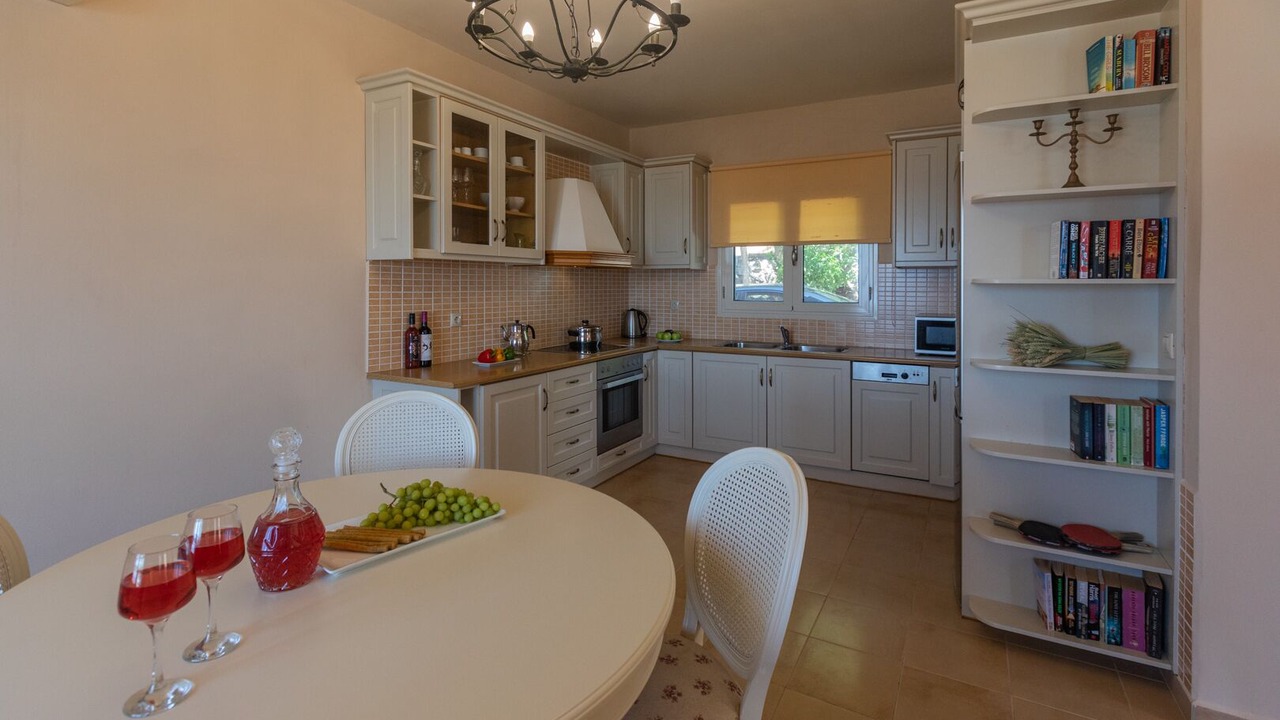 Photo of Others in Mousata