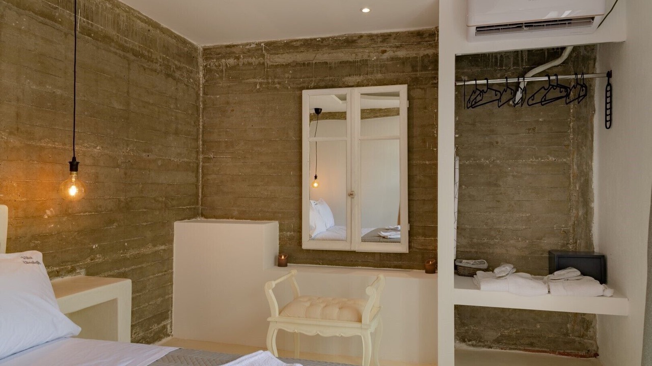 Photo of Bedroom in Chalikeri